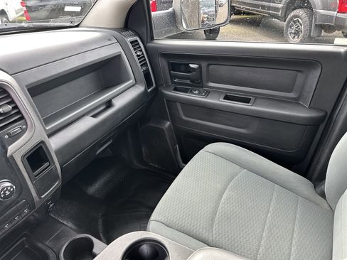 Used 2018 RAM 3500 Tradesman w/ Chrome Appearance Group image 24