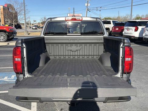 Used 2020 Chevrolet Colorado Z71 w/ Safety Package image 29