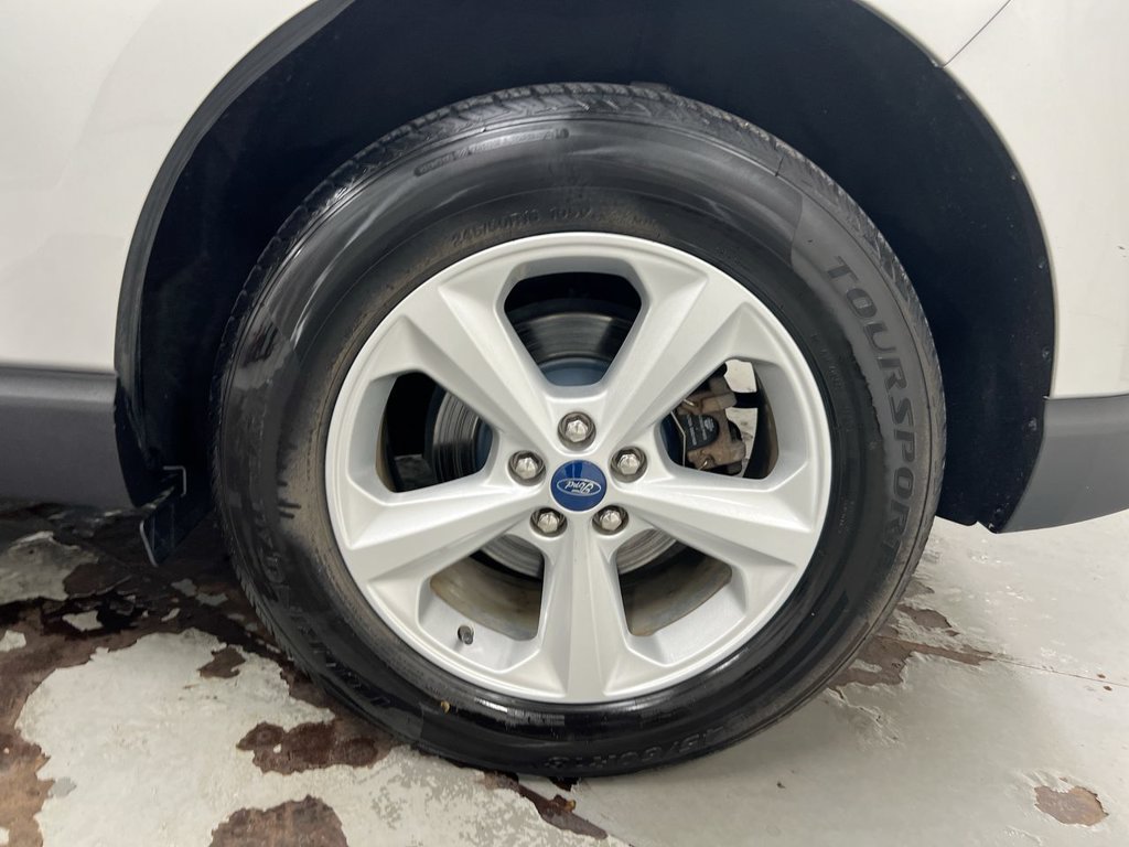 Used 2019 Ford Edge SE FWD image 26