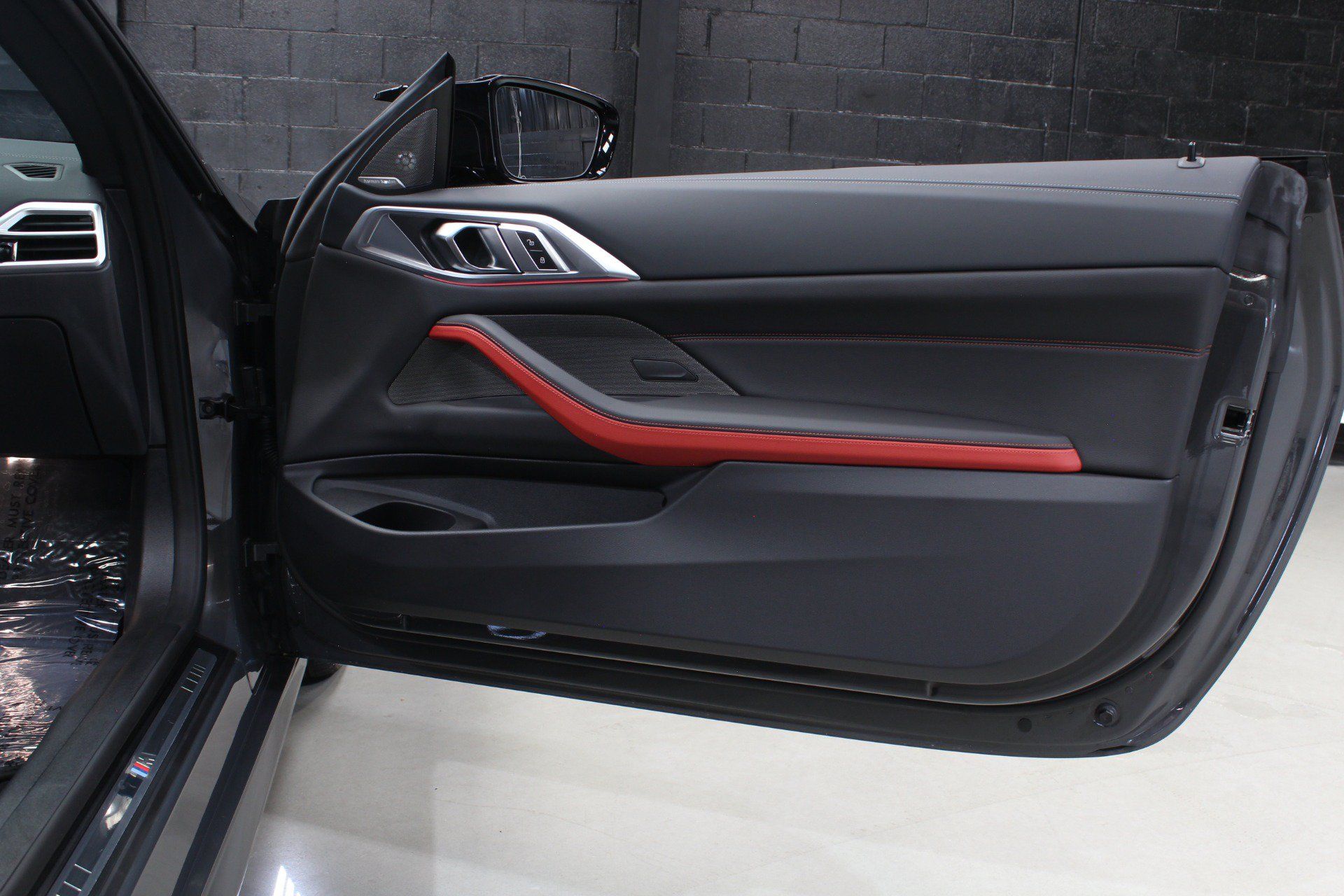 Used 2026 BMW M440i Convertible w/ Premium Package RWD image 41