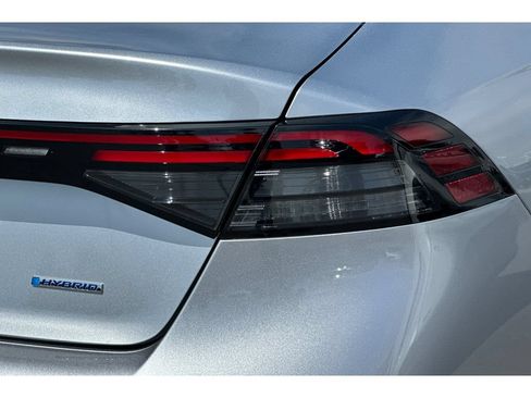 Used 2025 Honda Accord EX-L image 32