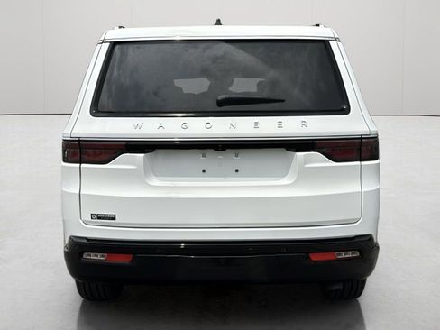 New 2025 Jeep Wagoneer Series II image 7