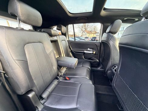 Used 2020 Mercedes-Benz GLB 250 4MATIC image 31