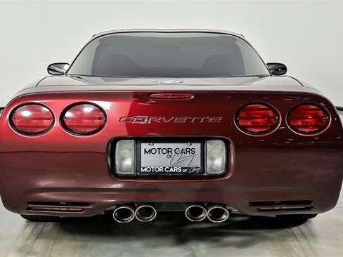 Used 2003 Chevrolet Corvette Coupe w/ Preferred Equipment Group RWD image 8