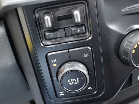 New 2026 Ford F250 XL w/ XL Chrome Package image 22