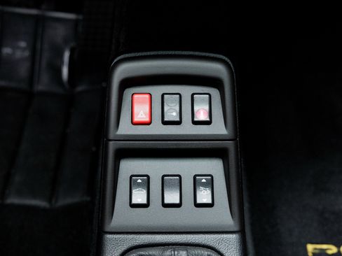 Used 1998 Porsche 911 Carrera 4S image 33