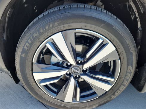 Used 2023 Nissan Rogue Platinum w/ Platinum Premium Package AWD/4WD image 18