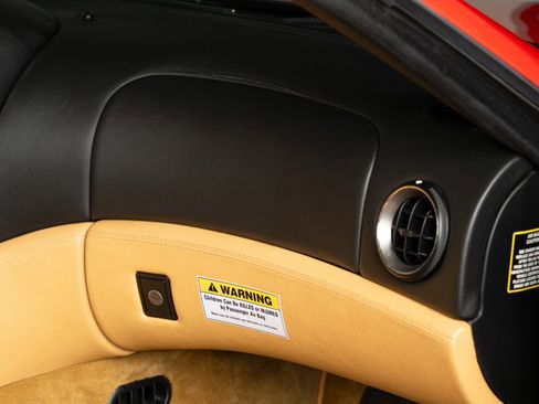 Used 1999 Ferrari 550 Maranello Coupe RWD image 32