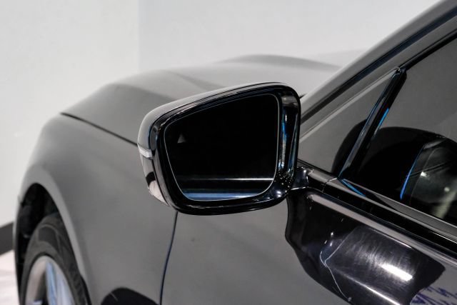 Used 2016 BMW 750i xDrive AWD/4WD image 51