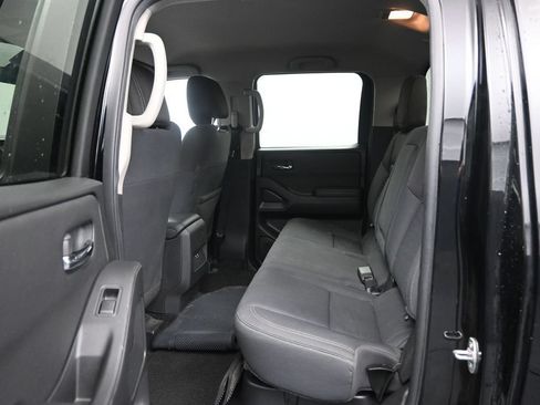 Used 2023 Nissan Frontier SV AWD/4WD image 25