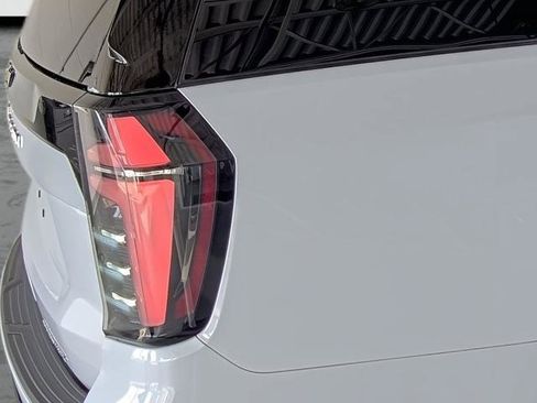 New 2026 Chevrolet Suburban Premier w/ Sun And Tow Package image 15