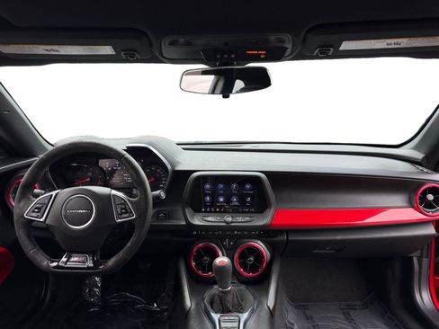 Used 2020 Chevrolet Camaro SS RWD image 10