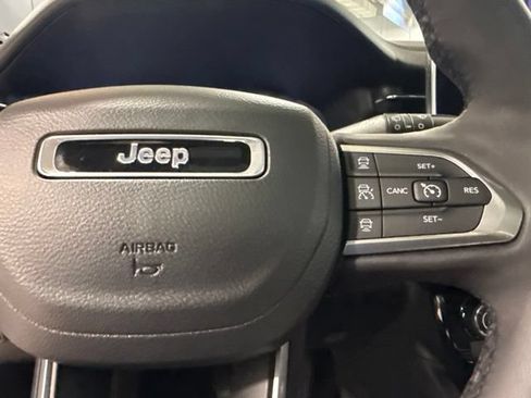 Used 2023 Jeep Compass Limited w/ Sun and Sound Group AWD/4WD image 37