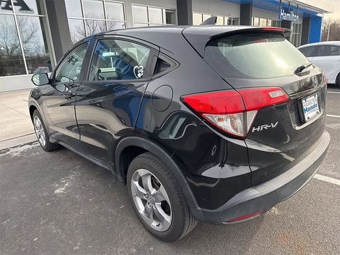 Certified 2019 Honda HR-V LX image 6