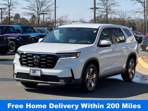 Used 2025 Honda Pilot EX-L image 2
