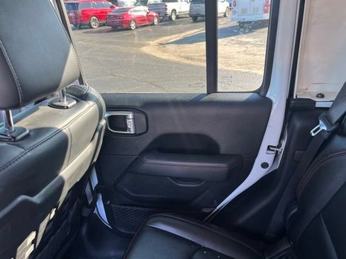 Used 2020 Jeep Gladiator Rubicon AWD/4WD image 12