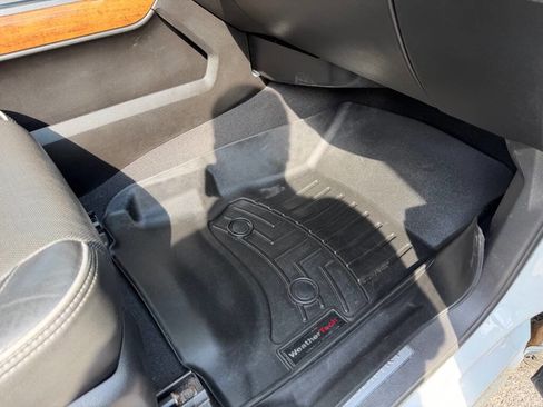 Used 2019 Chevrolet Silverado 2500 High Country w/ Duramax Plus Package image 32