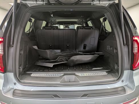 Used 2026 GMC Yukon XL Denali w/ Sun & Power Step Package AWD/4WD image 24