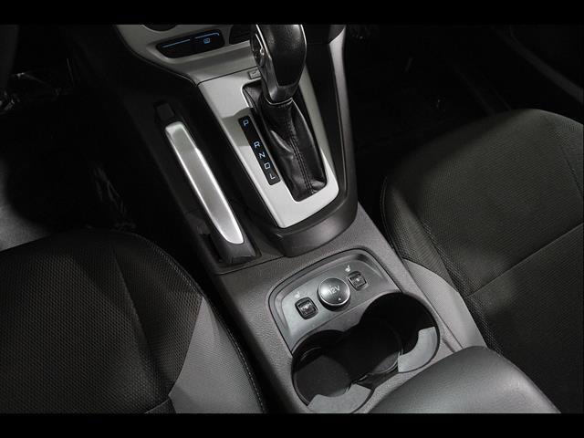 Used 2014 Ford Focus SE w/ SE Winter Package FWD image 12