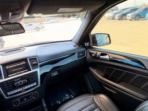 Used 2014 Mercedes-Benz GL 63 AMG 4MATIC image 46