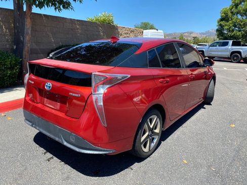 Used 2016 Toyota Prius Four Touring FWD image 8