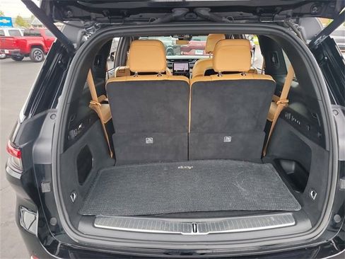 Used 2023 Jeep Grand Cherokee L Summit w/ Luxury Tech Group V image 20