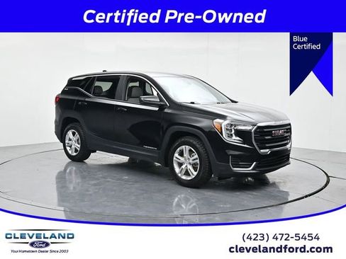 Used 2022 GMC Terrain SLE image 1