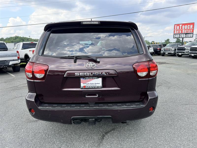 Used 2018 Toyota Sequoia SR5 w/ Carpet Cargo Mat Package AWD/4WD image 6