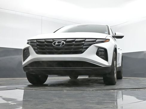 Used 2024 Hyundai Tucson SE image 40