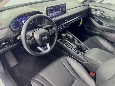 Certified 2025 Honda Accord Touring image 14