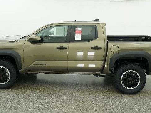 New 2026 Toyota Tacoma TRD Off-Road AWD/4WD image 34