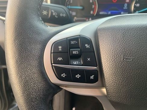 Used 2023 Ford Explorer XLT w/ Equipment Group 202A image 23