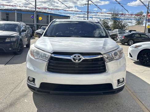 Used 2016 Toyota Highlander Limited image 2