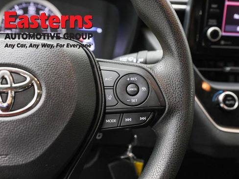 Used 2022 Toyota Corolla LE image 16