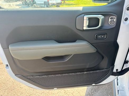 New 2026 Jeep Gladiator Mojave AWD/4WD image 20