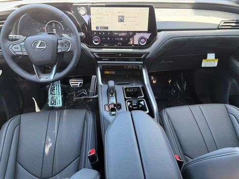 New 2026 Lexus TX 500h AWD image 21