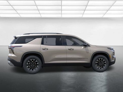 New 2026 Chevrolet Traverse Z71 w/ Driver Confidence Package AWD/4WD image 6