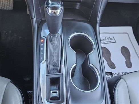 Used 2018 Chevrolet Equinox LT image 18