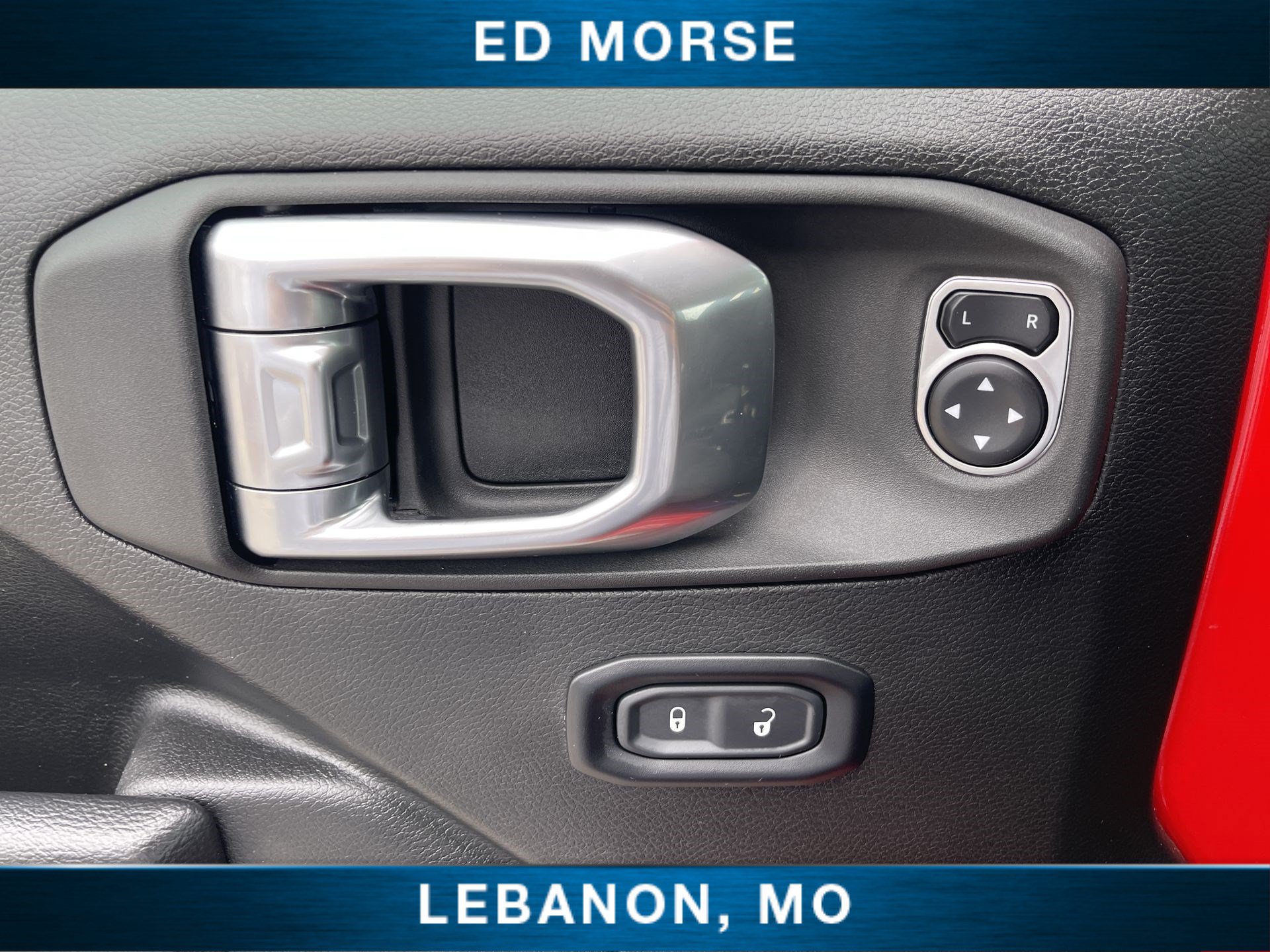 Used 2025 Jeep Wrangler Unlimited Rubicon AWD/4WD image 22