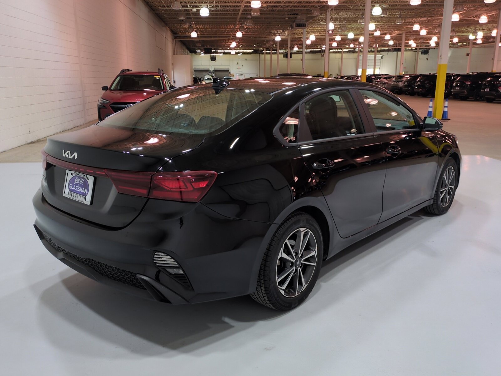 Certified 2023 Kia Forte LXS w/ LXS Technology Package FWD image 3