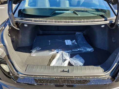 New 2026 Nissan Sentra SV image 9