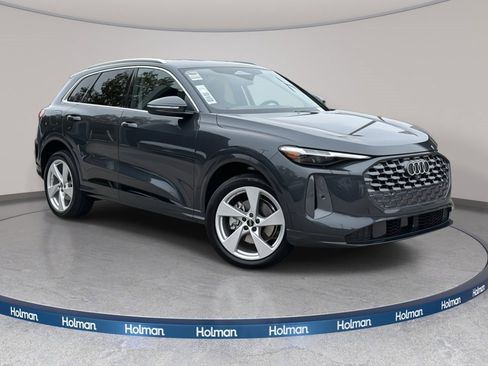 Certified 2025 Audi Q5 Premium Plus w/ Premium Plus image 5