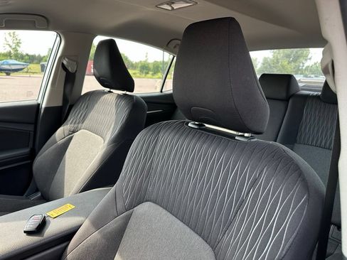 Used 2025 Toyota Camry LE FWD image 3