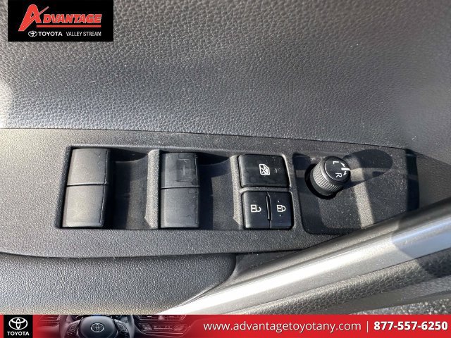 Certified 2024 Toyota Corolla Cross LE w/ Moonroof Package AWD/4WD image 20