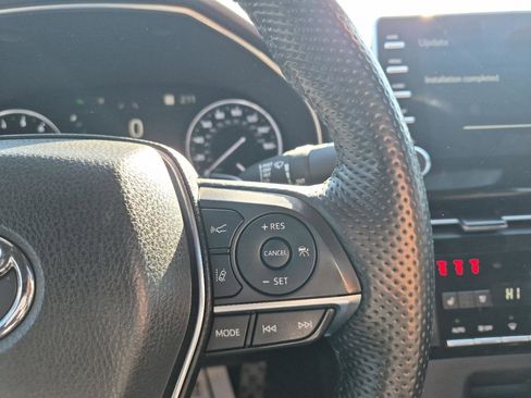 Used 2022 Toyota Avalon Touring w/ Advanced Safety Package image 16