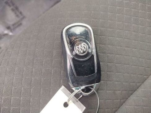 Used 2021 Buick Encore Preferred image 45