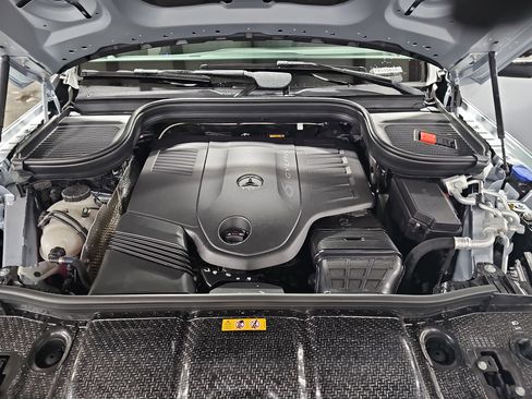 New 2026 Mercedes-Benz GLS 450 4MATIC image 33