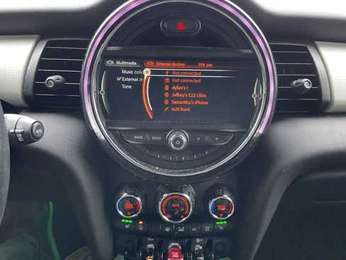 Used 2016 MINI Cooper 4-Door Hardtop image 4