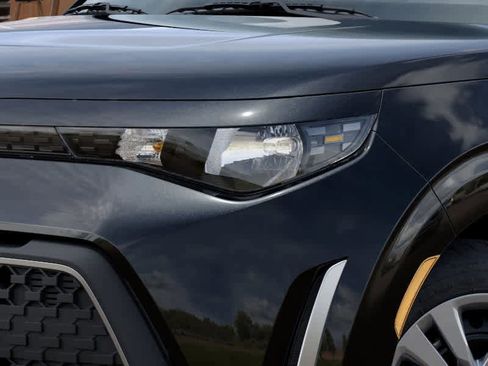 New 2025 Kia Soul LX image 10