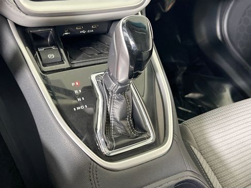 Used 2022 Subaru Outback Premium image 17